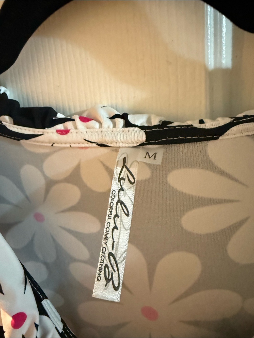 Lulu-B Black Dress with White Daisy Print and Pink Centers - Picture 2 of 3